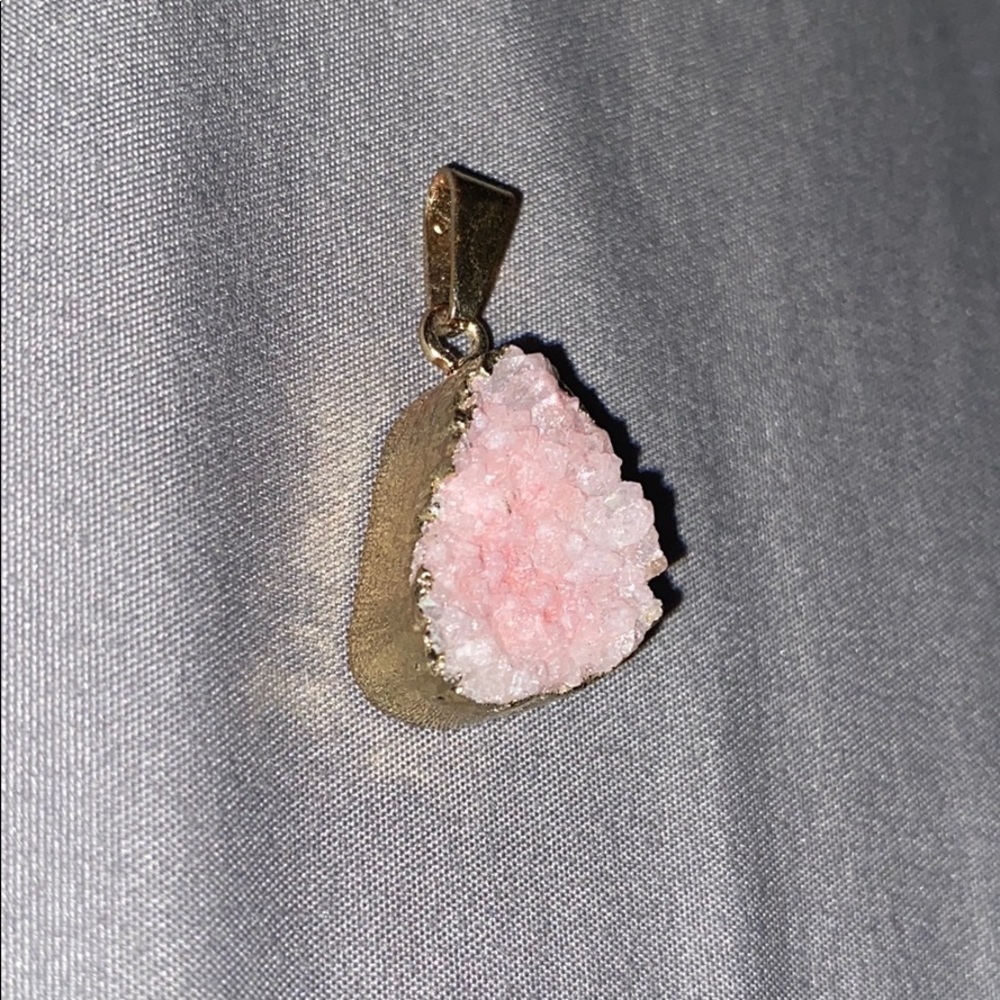 Gemstone pendant